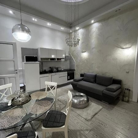 بودابست White Luxury Apartment المظهر الخارجي الصورة